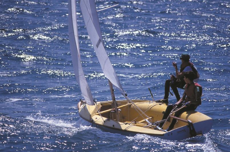 Baignade et sports nautique près du Camping Le Floréal, camping 2 étoiles, location de mobil homes, camping bord de mer à Lattes près de Montpellier et Palavas-les-Flots