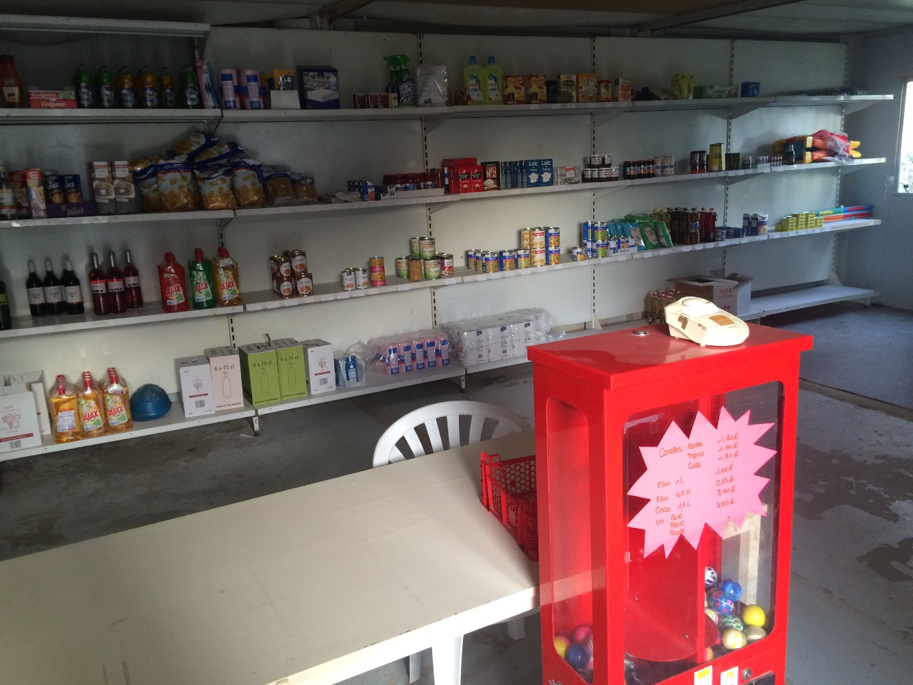 Epicerie du Camping Le Floréal, camping 2 étoiles, location de mobil homes, camping pas cher à Lattes près de Montpellier et Palavas-les-Flots