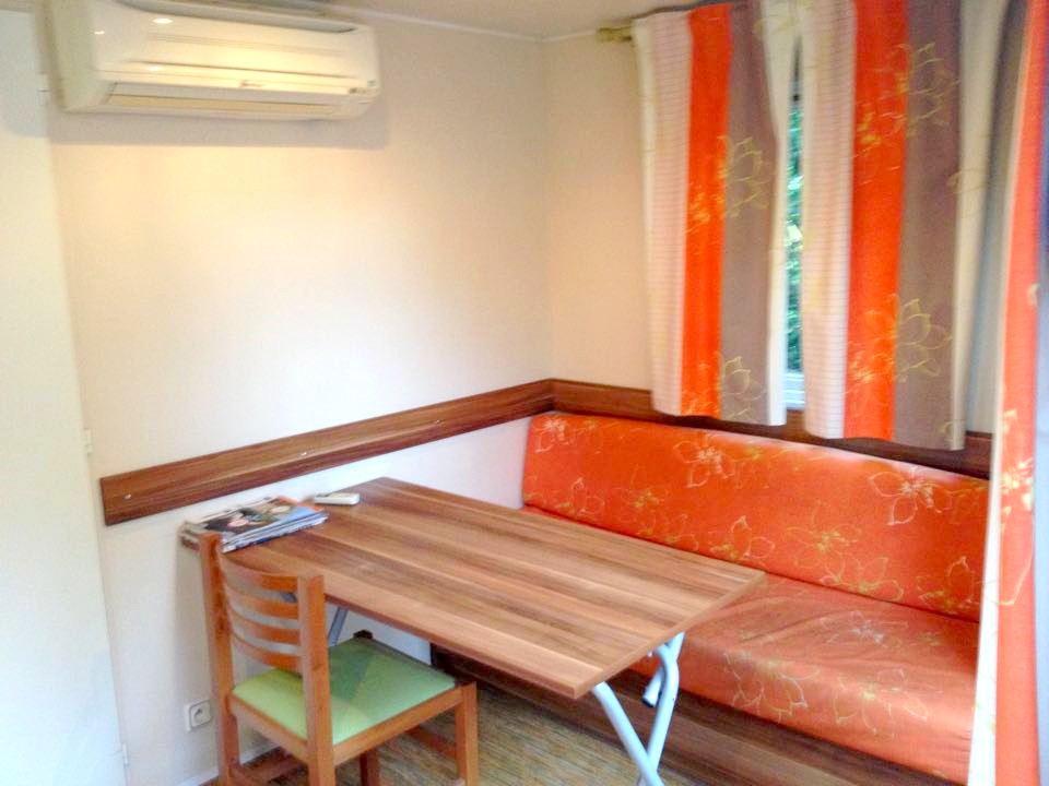 Mobil home ASTRIA 2/3 personnes au Camping Le Floréal, camping 2 étoiles, location de mobil homes, camping bord de mer à Lattes près de Montpellier et Palavas-les-Flots