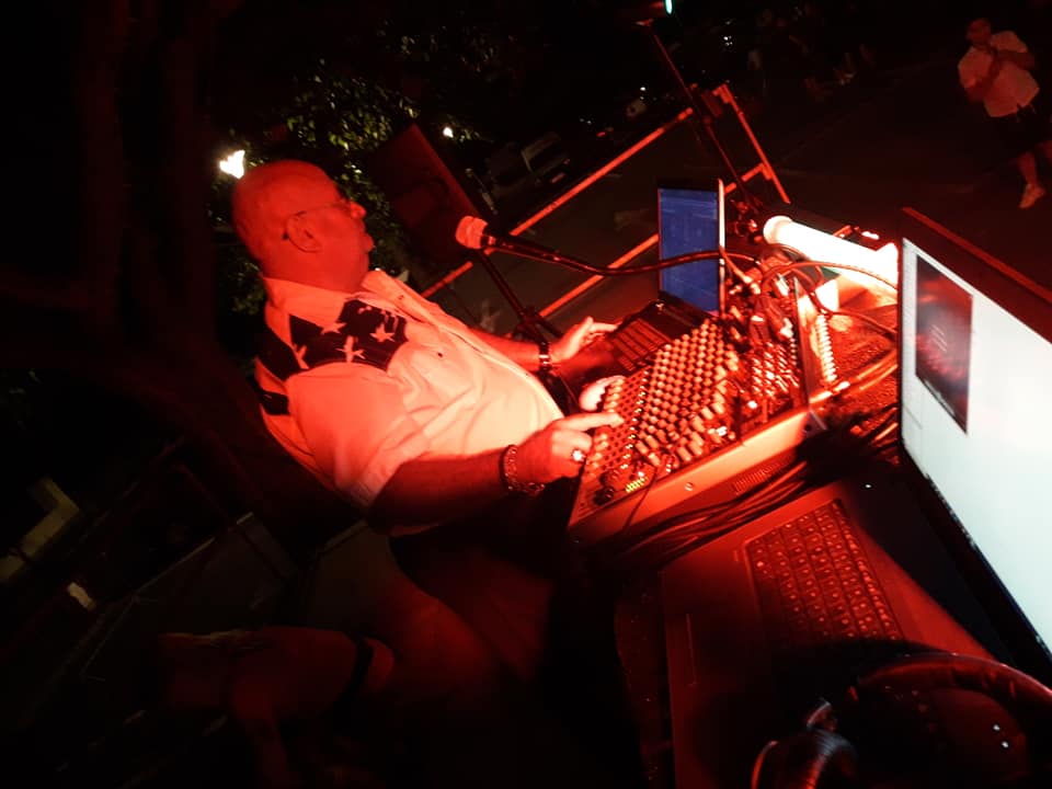 DJ Sam au Floréal ** Montpellier accessible en tramway pour tous - entrée gratuite